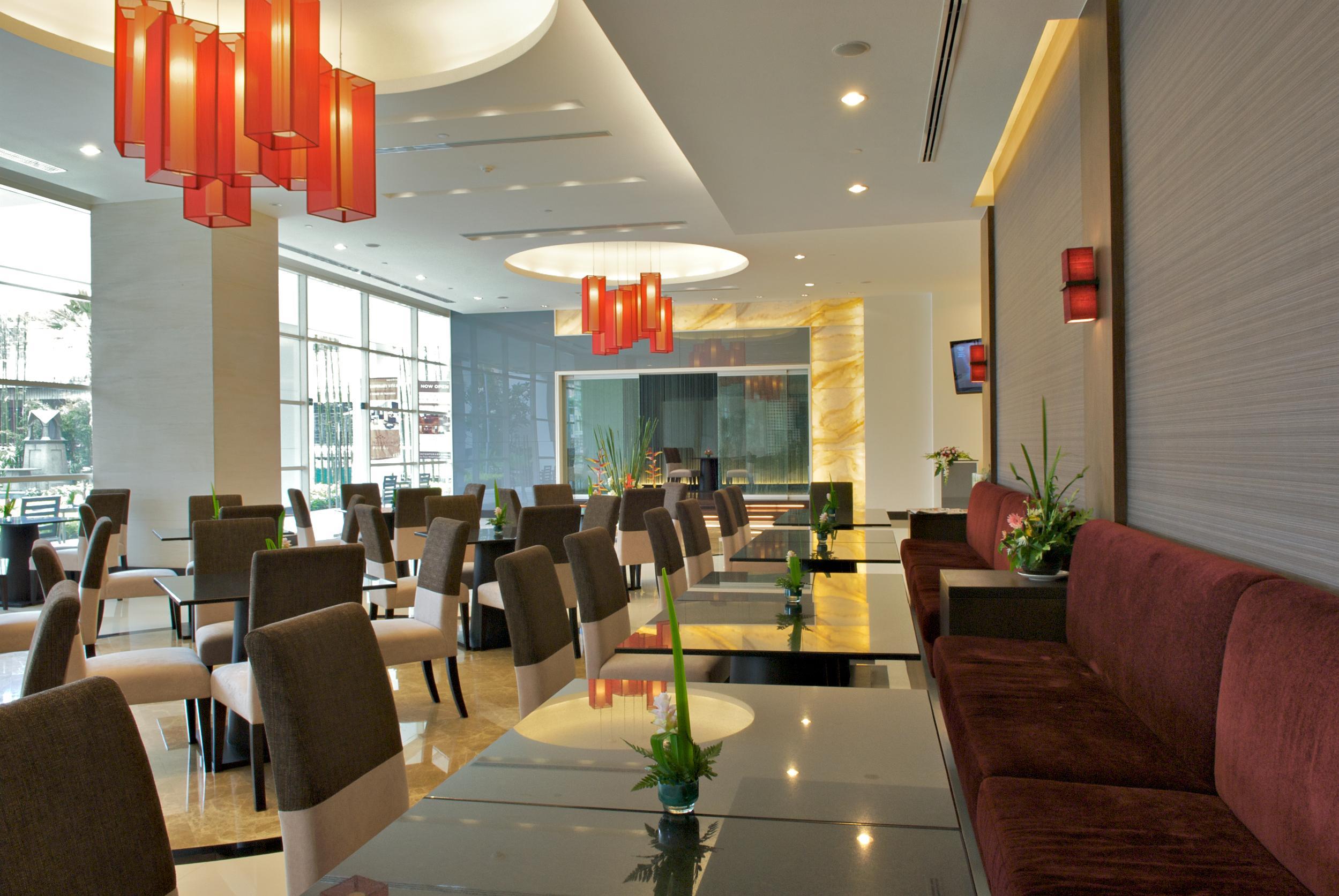 The Narathiwas Hotel & Residence Sathorn Bangkok Exterior foto