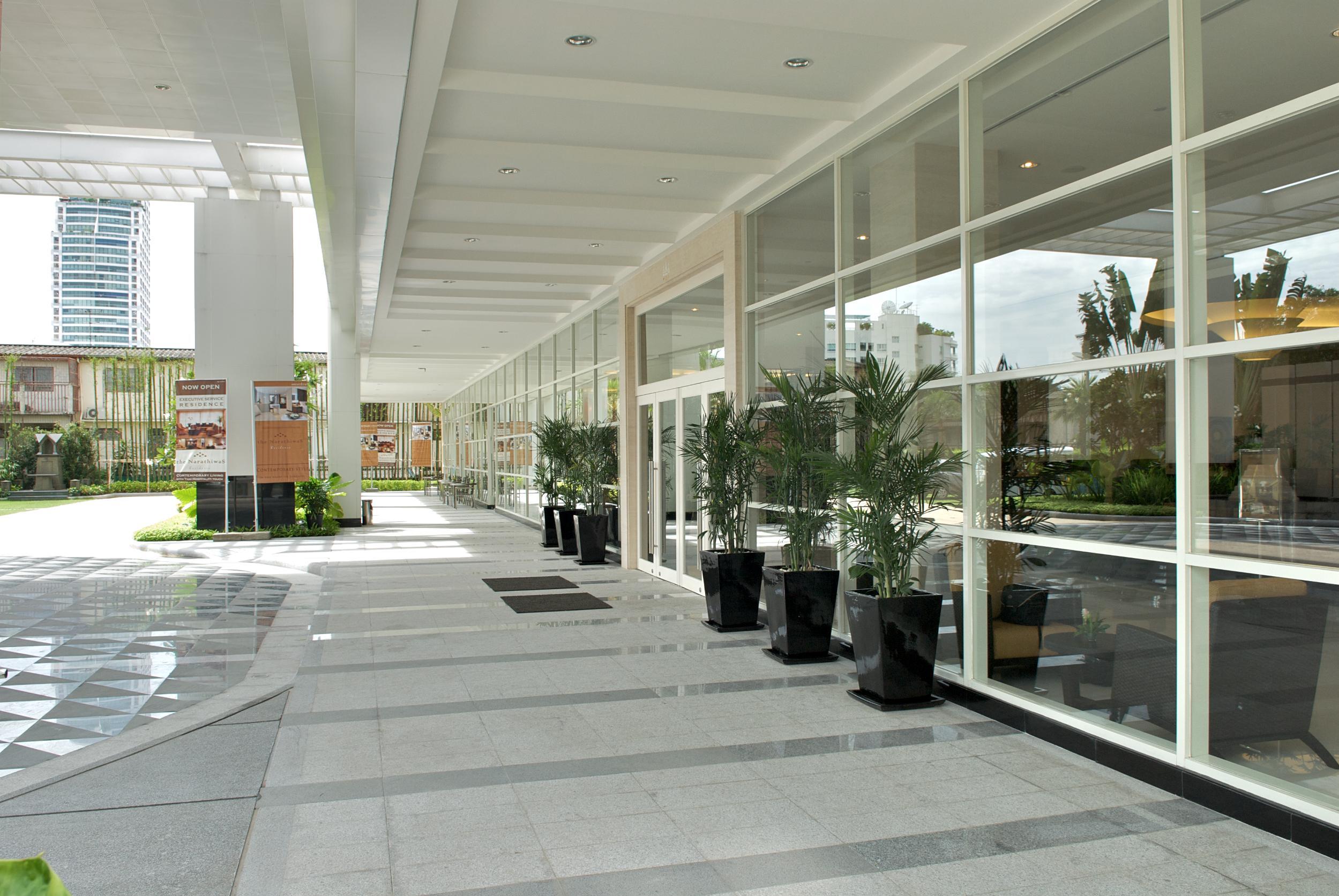The Narathiwas Hotel & Residence Sathorn Bangkok Exterior foto
