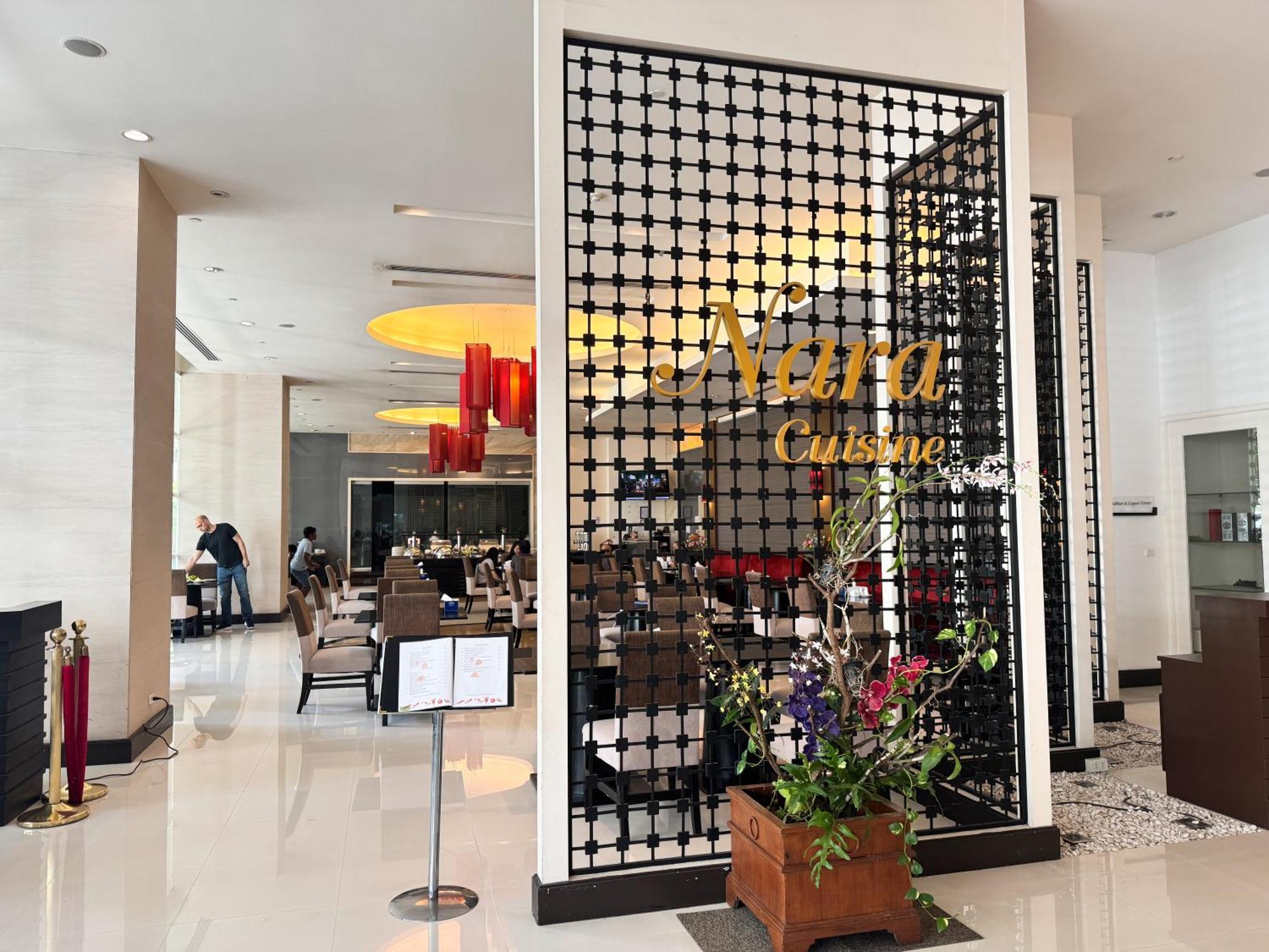 The Narathiwas Hotel & Residence Sathorn Bangkok Exterior foto