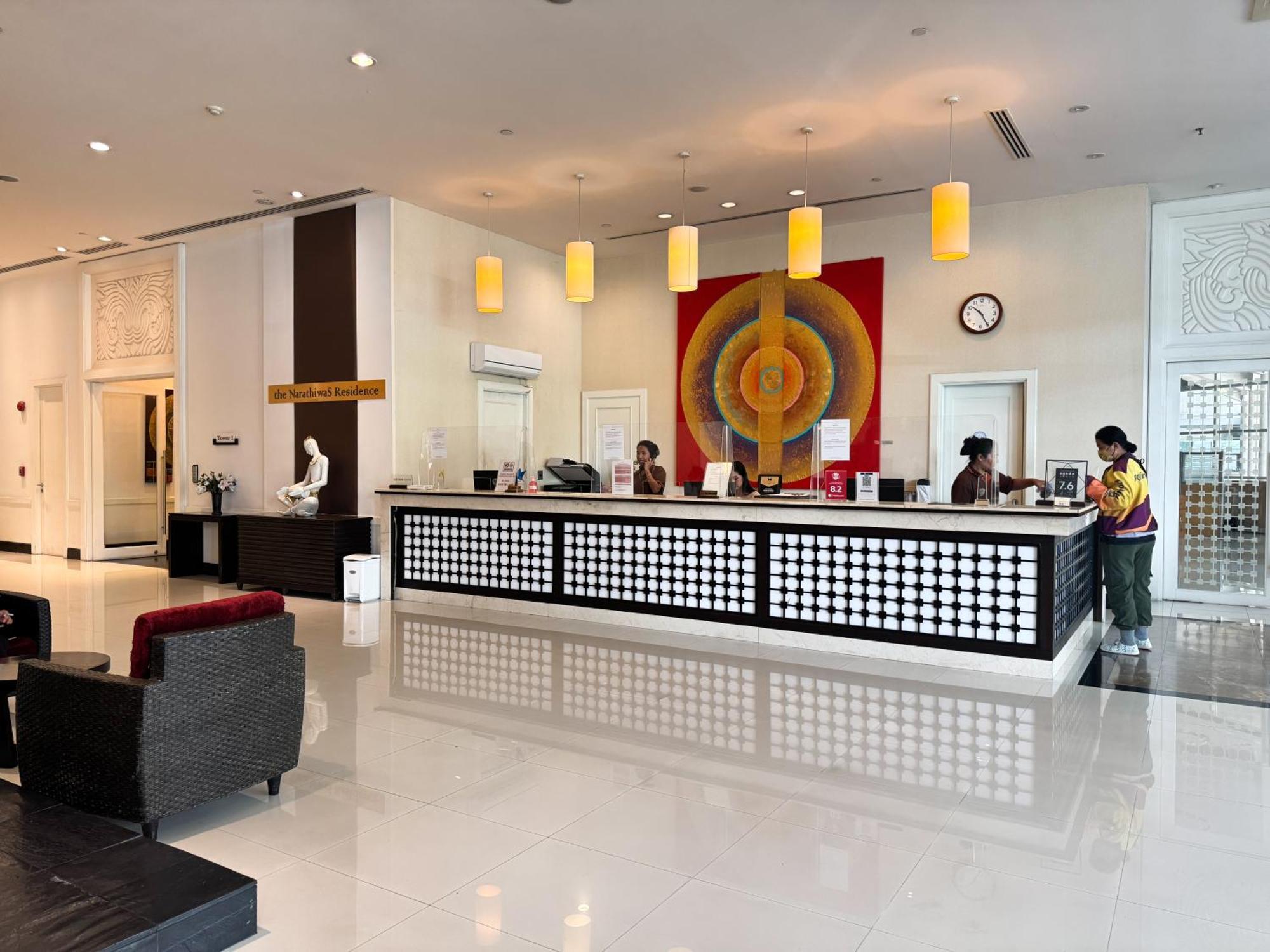 The Narathiwas Hotel & Residence Sathorn Bangkok Exterior foto