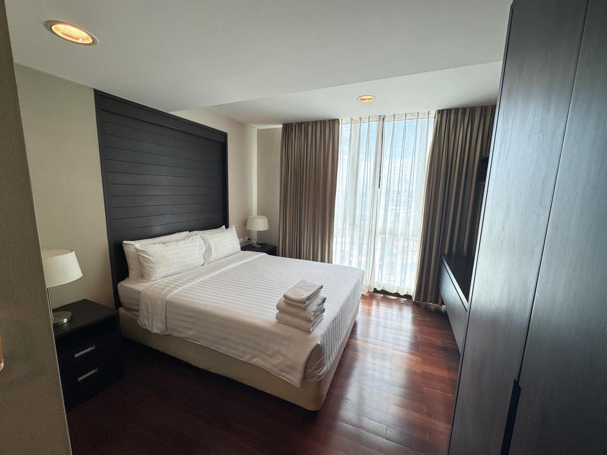 The Narathiwas Hotel & Residence Sathorn Bangkok Exterior foto